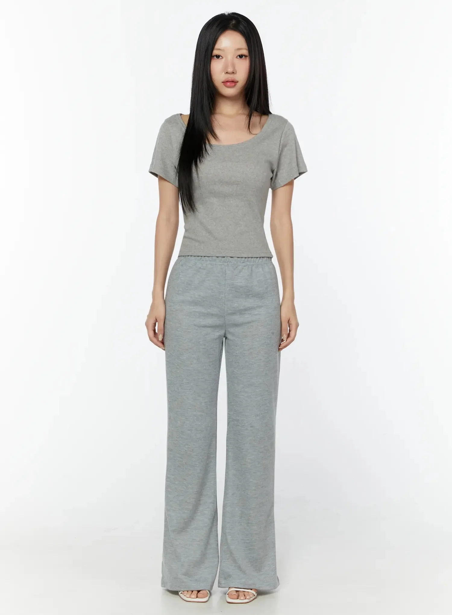 Slim U-Neck Short Sleeve Tee IU524 - Image 3