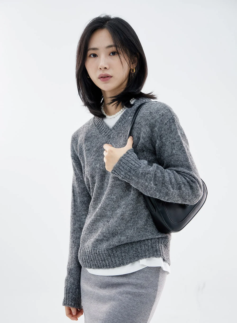 Soft V-Neck Knit OO07