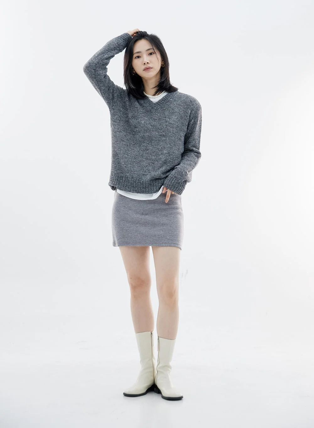 Soft V-Neck Knit OO07 - Image 2