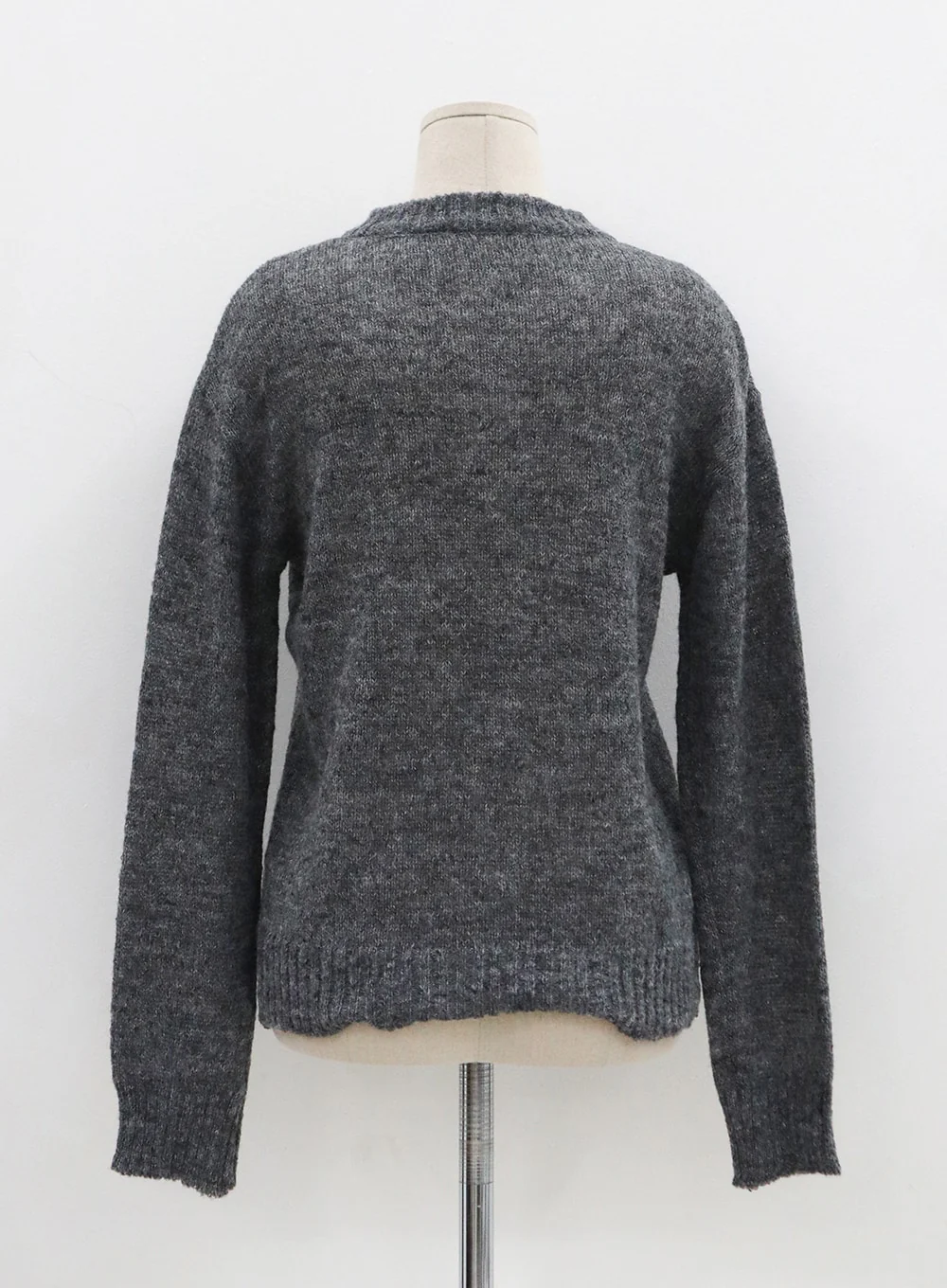 Soft V-Neck Knit OO07 - Image 20