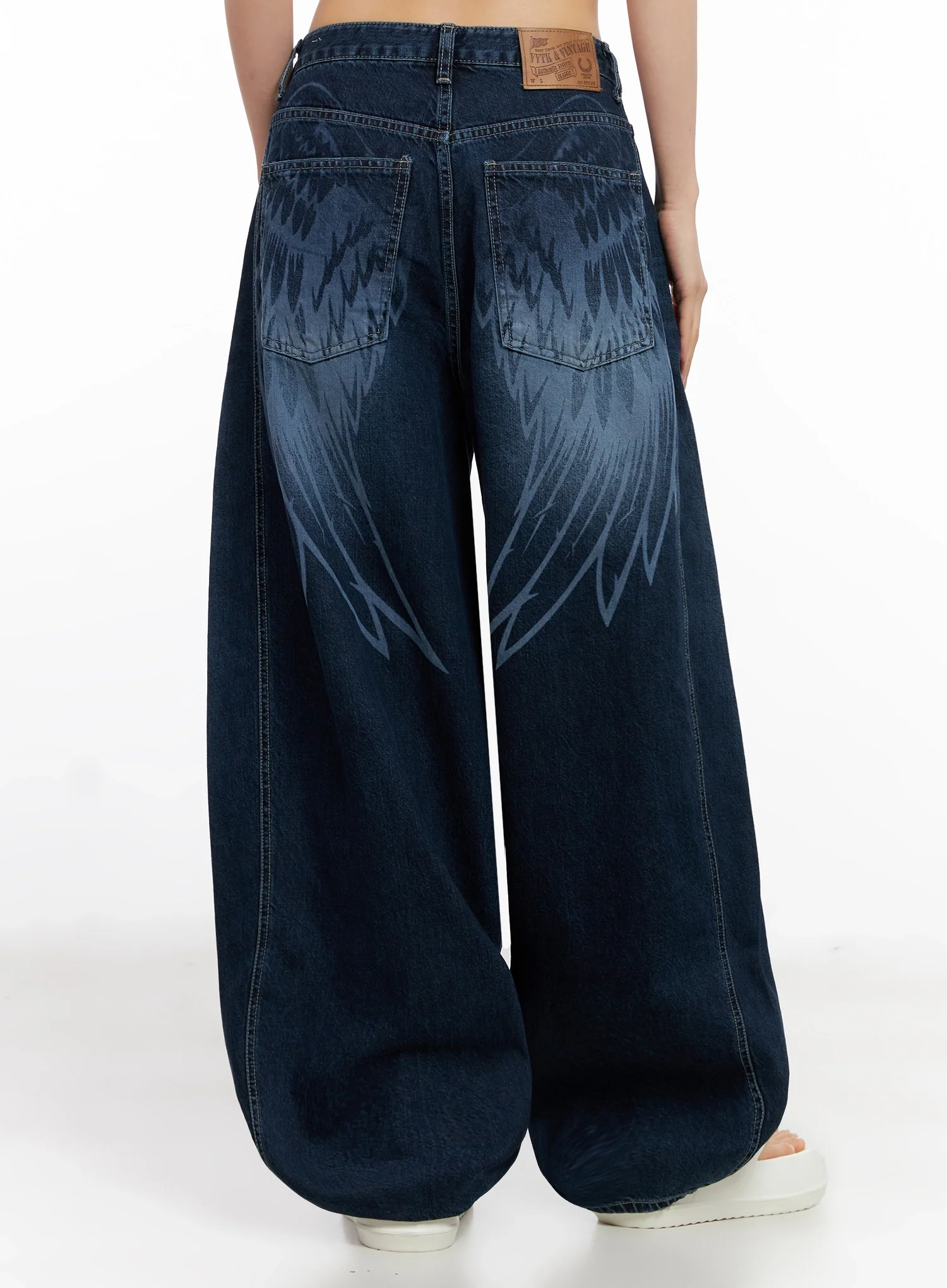 Sohee Angel Wing Print Wide-Leg Jeans IG508 - Image 13