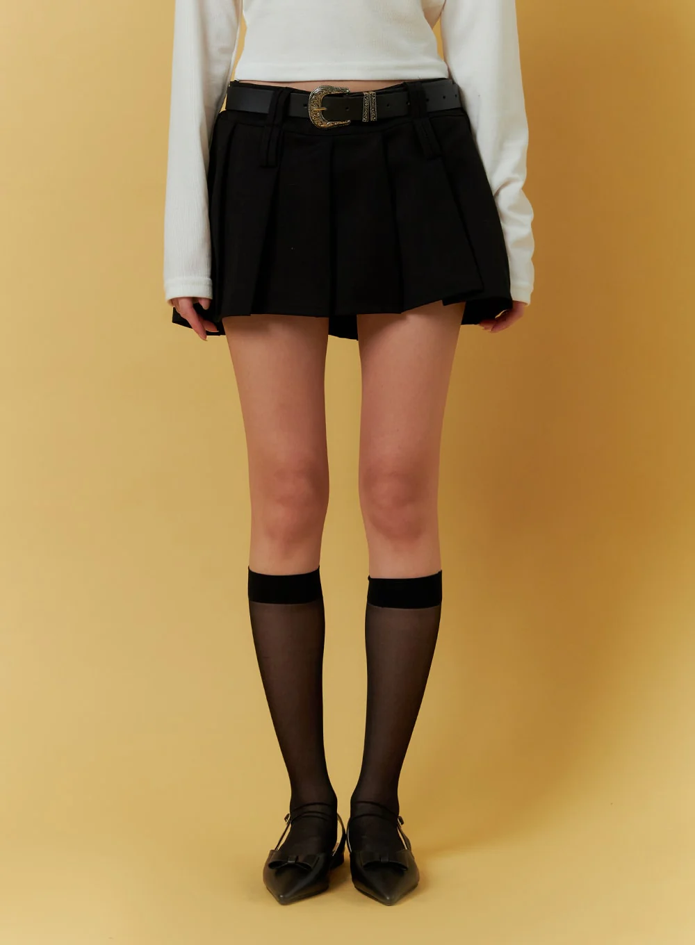 Solid Pleated Mini Skirt IF408 - Image 2