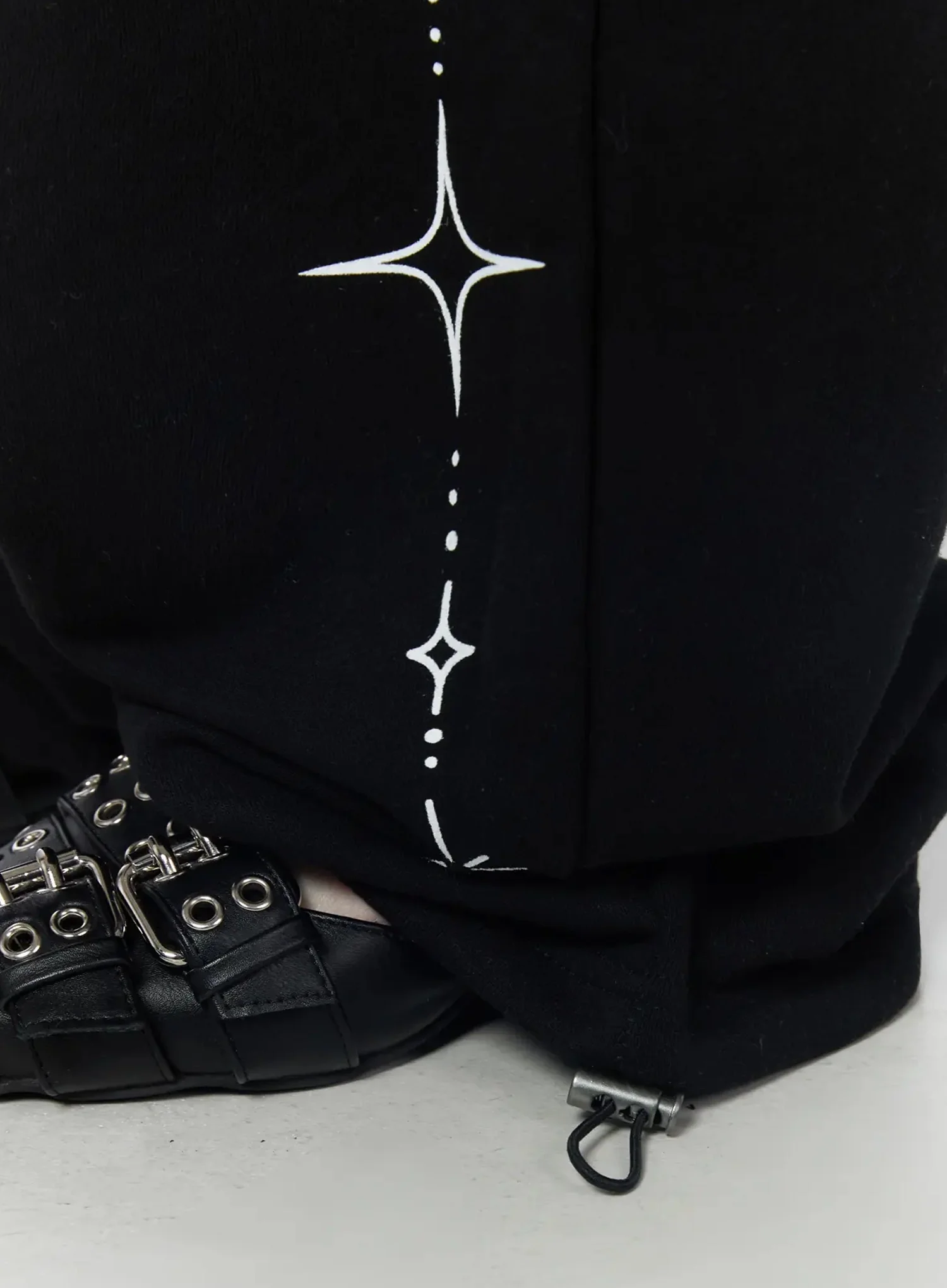 Star Embroidered Sweatpants IY515 - Image 10