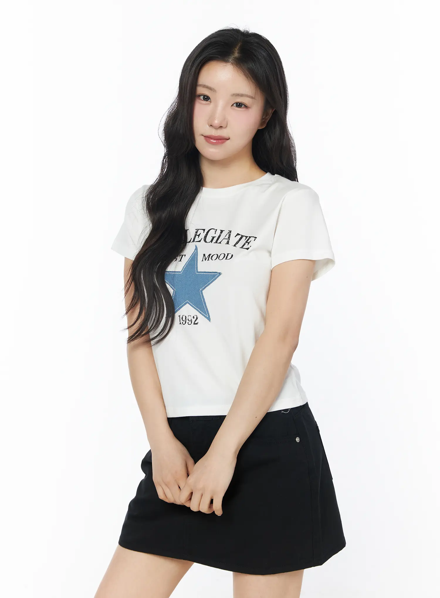 Star Graphic Crop Tee CD805 - Image 2