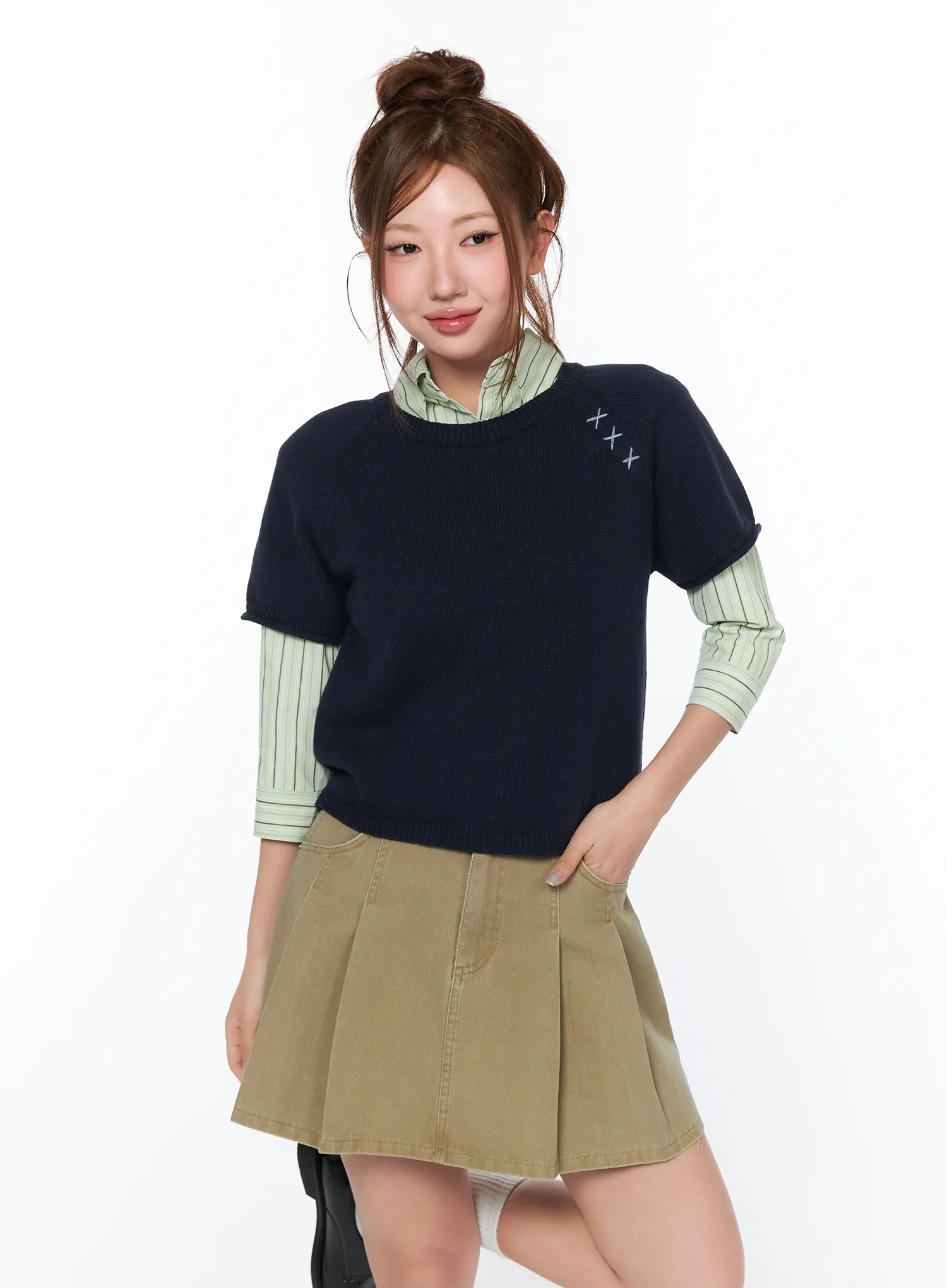 Stitch Detail Short Sleeve Knit Top CA514 - Image 3