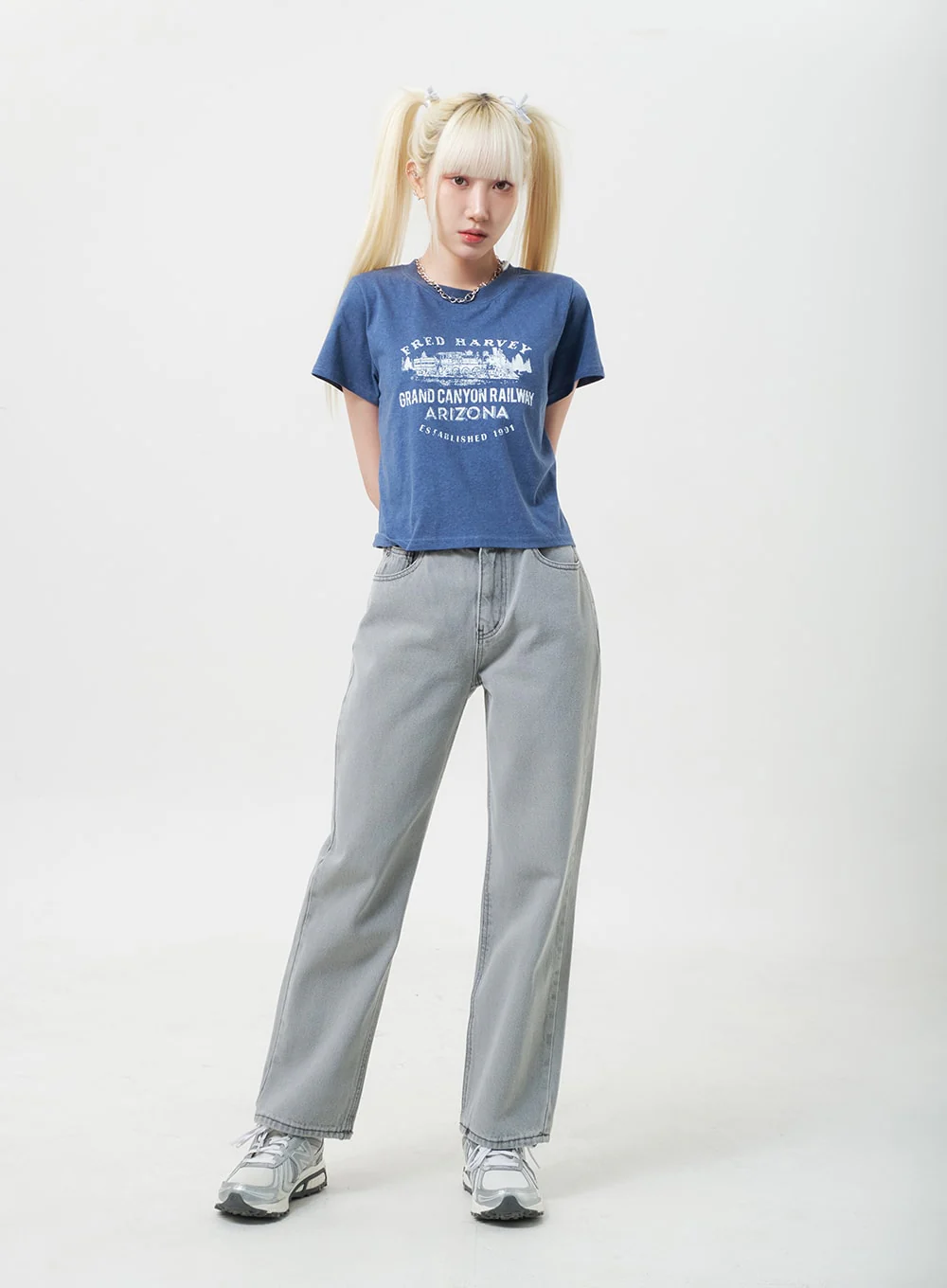 Straight Leg Jeans BU302 - Image 3