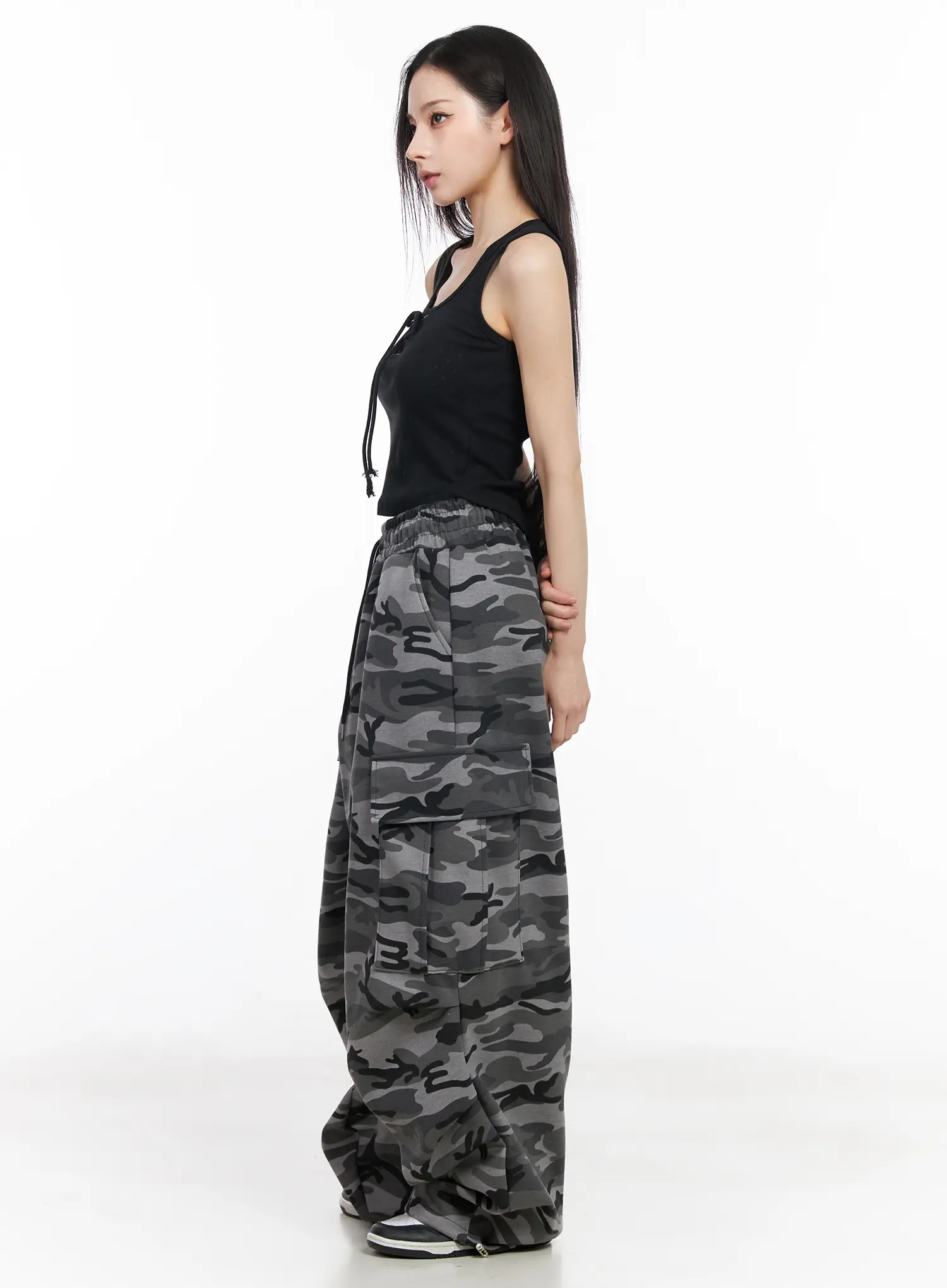 Street Style Camo Wide Cargo Pants CM519 - Image 7