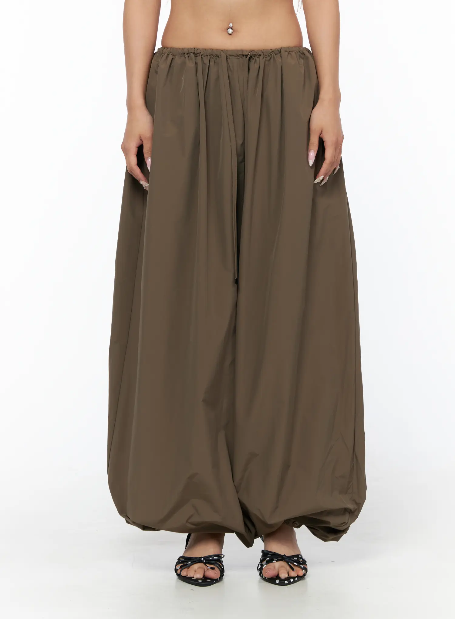 String Detail Parachute Pants CU524 - Image 10