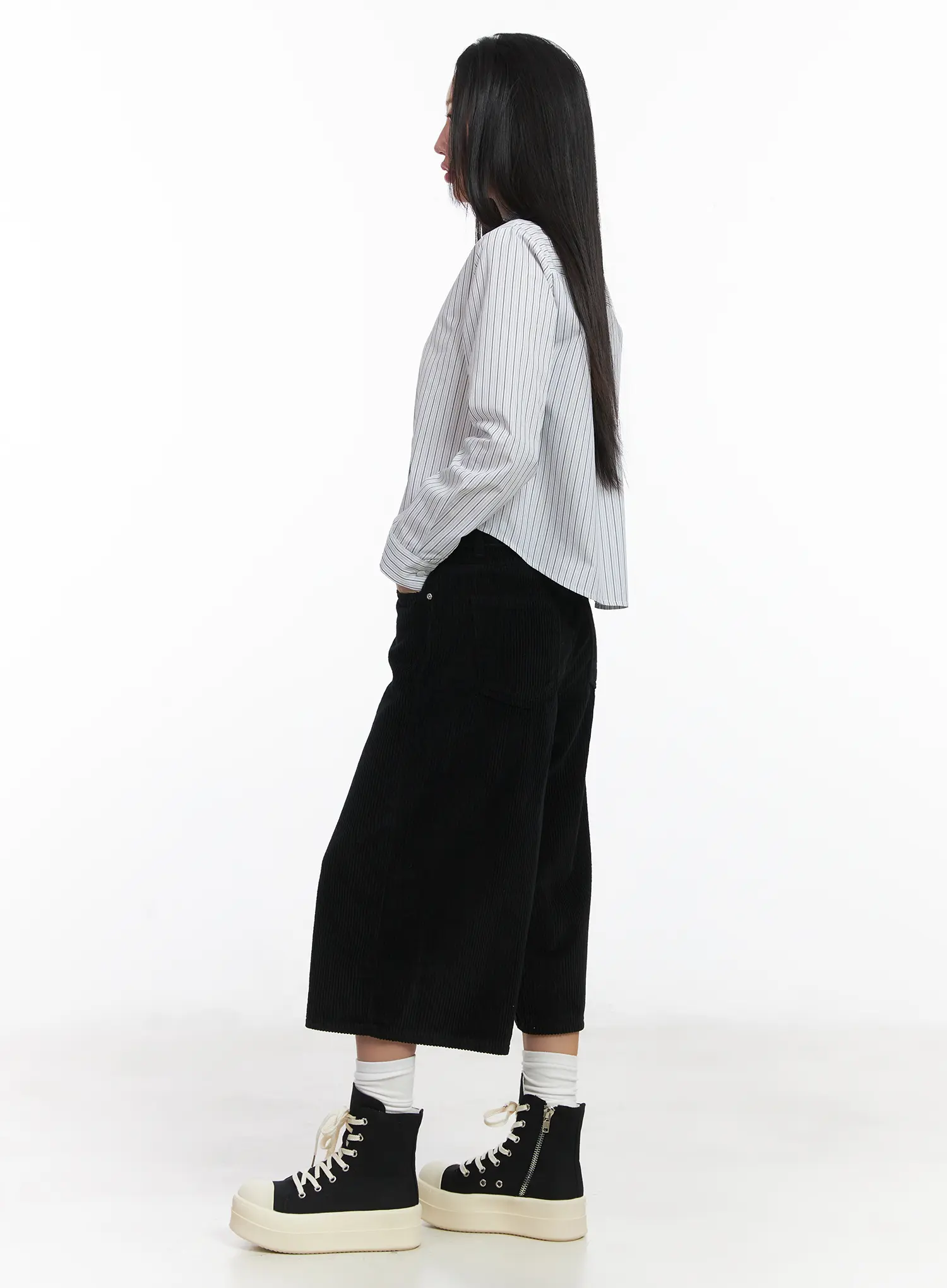 Striped Crop Button-Up Shirt CD529 - Image 4