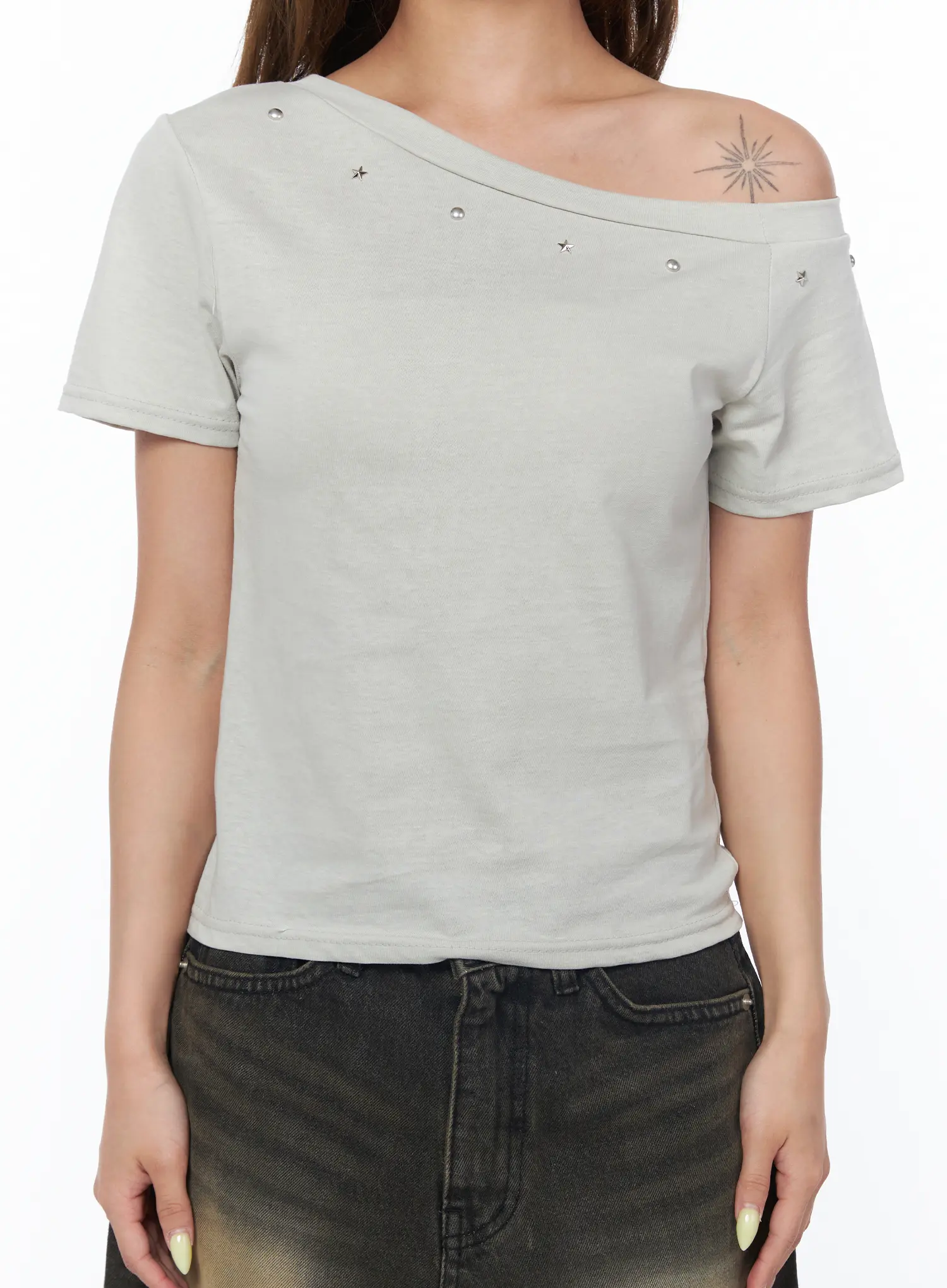 Studded Off-Shoulder Tee CU501 - Image 4