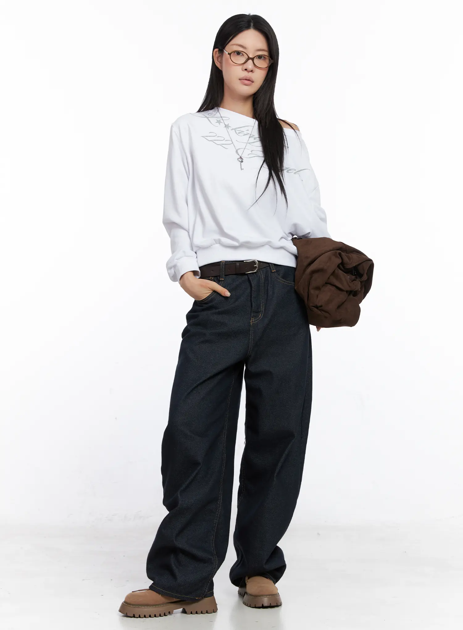 Text Print Off-Shoulder Sweatshirt CO508 - Image 3