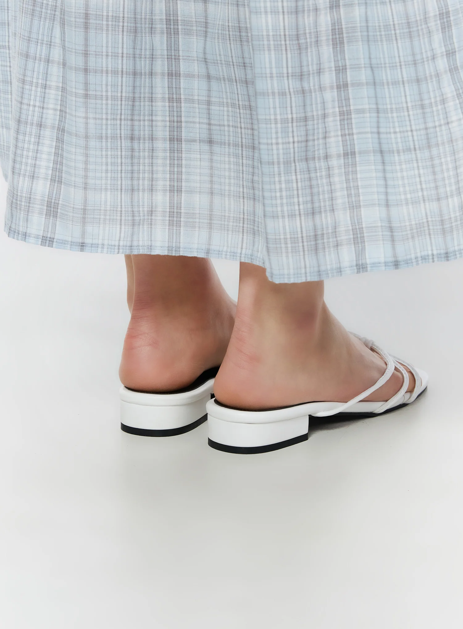 Twist Strap Sandals IU519 - Image 6