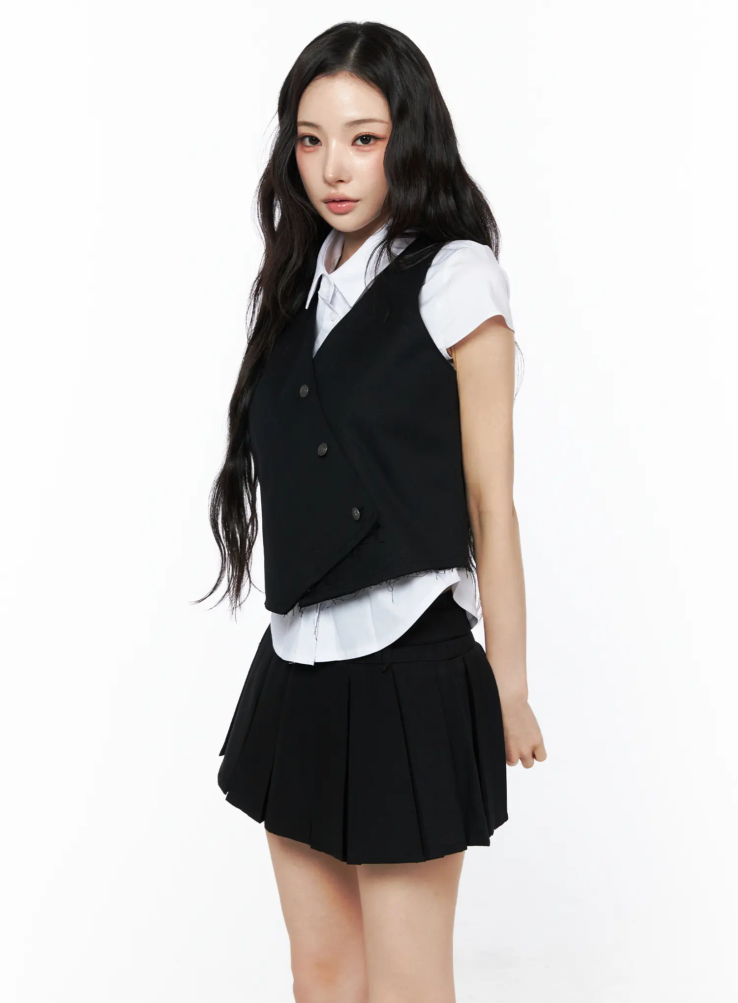 Two-Button Halter Vest CU511 - Image 6