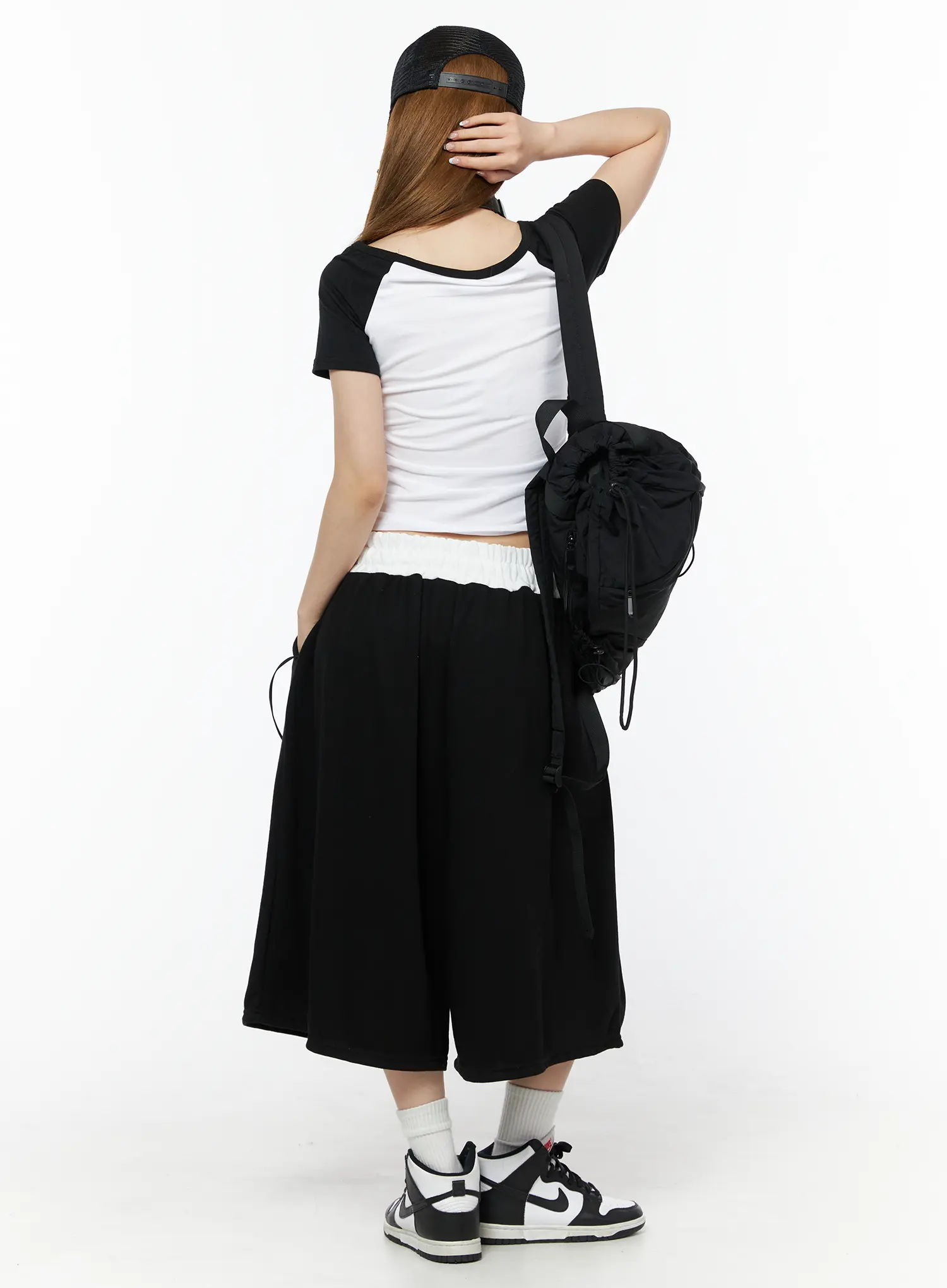 Two-Tone Bermuda Joggers IU515 - Image 7