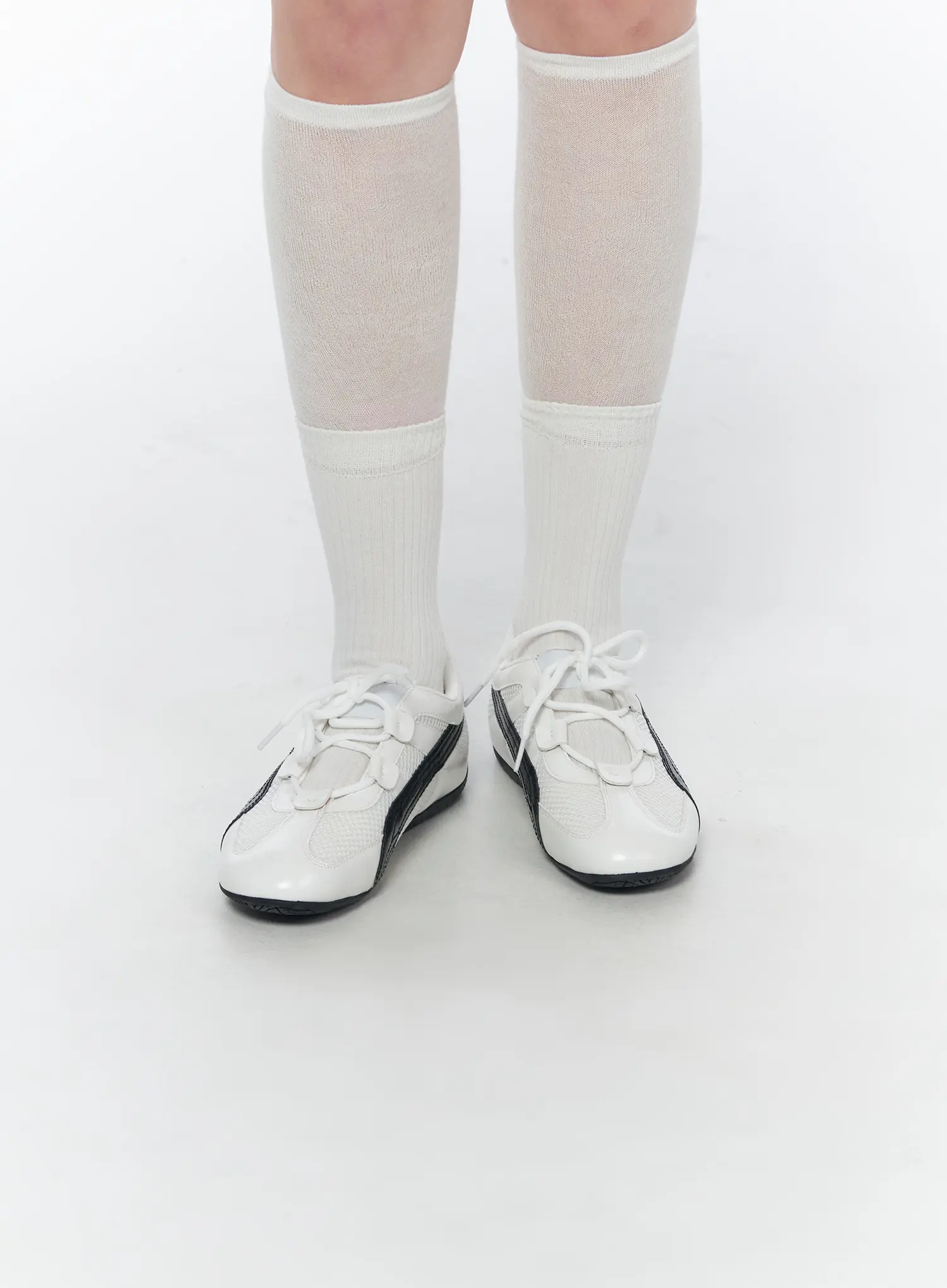 Two-Tone Mesh Sneakers CA527 - Image 3