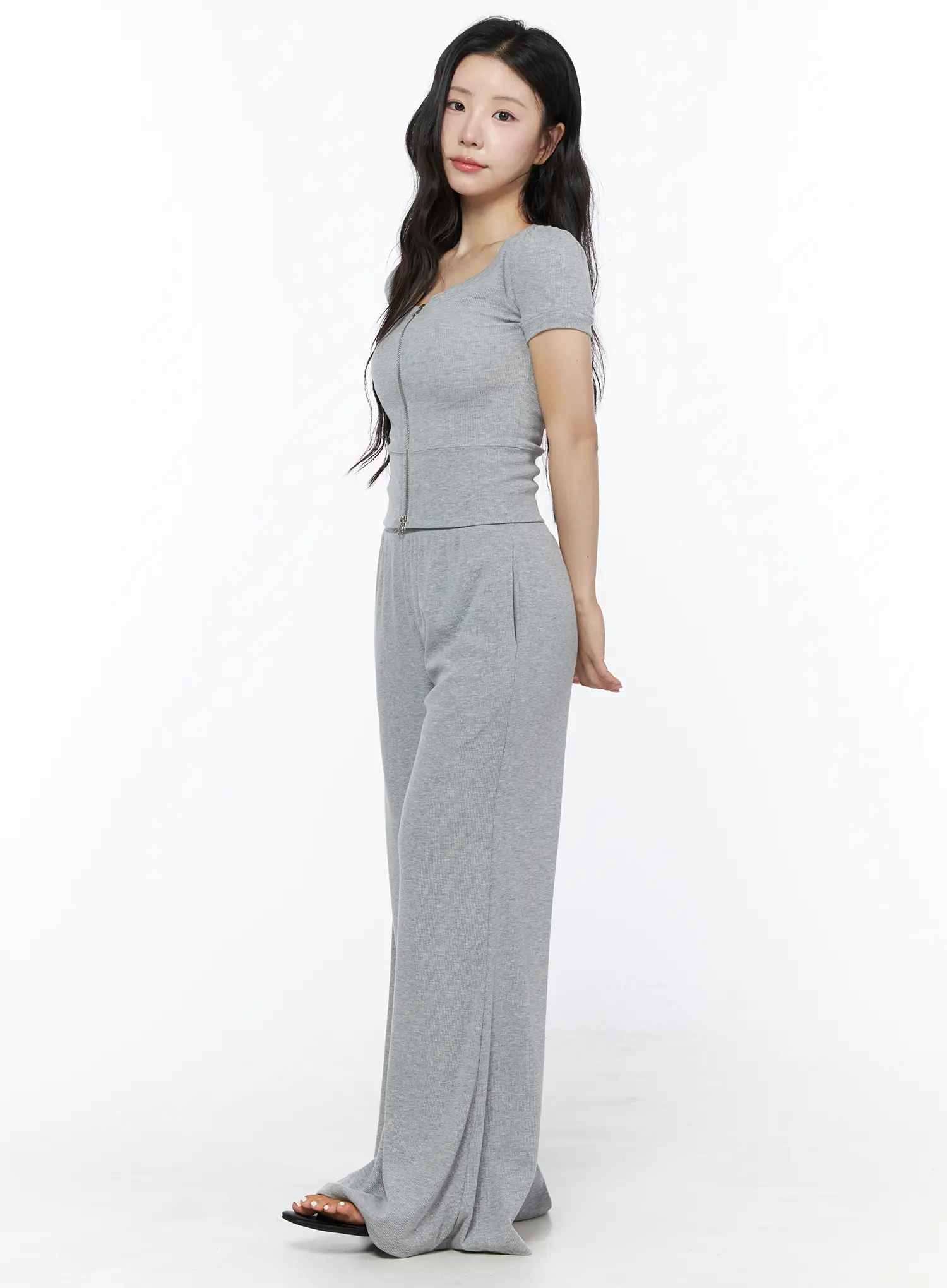 Two-Way Top & Sweatpants Set IU525 - Image 14
