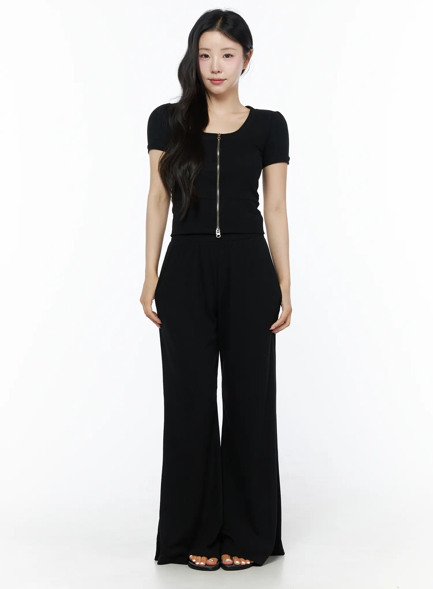Two-Way Top & Sweatpants Set IU525 - Image 16