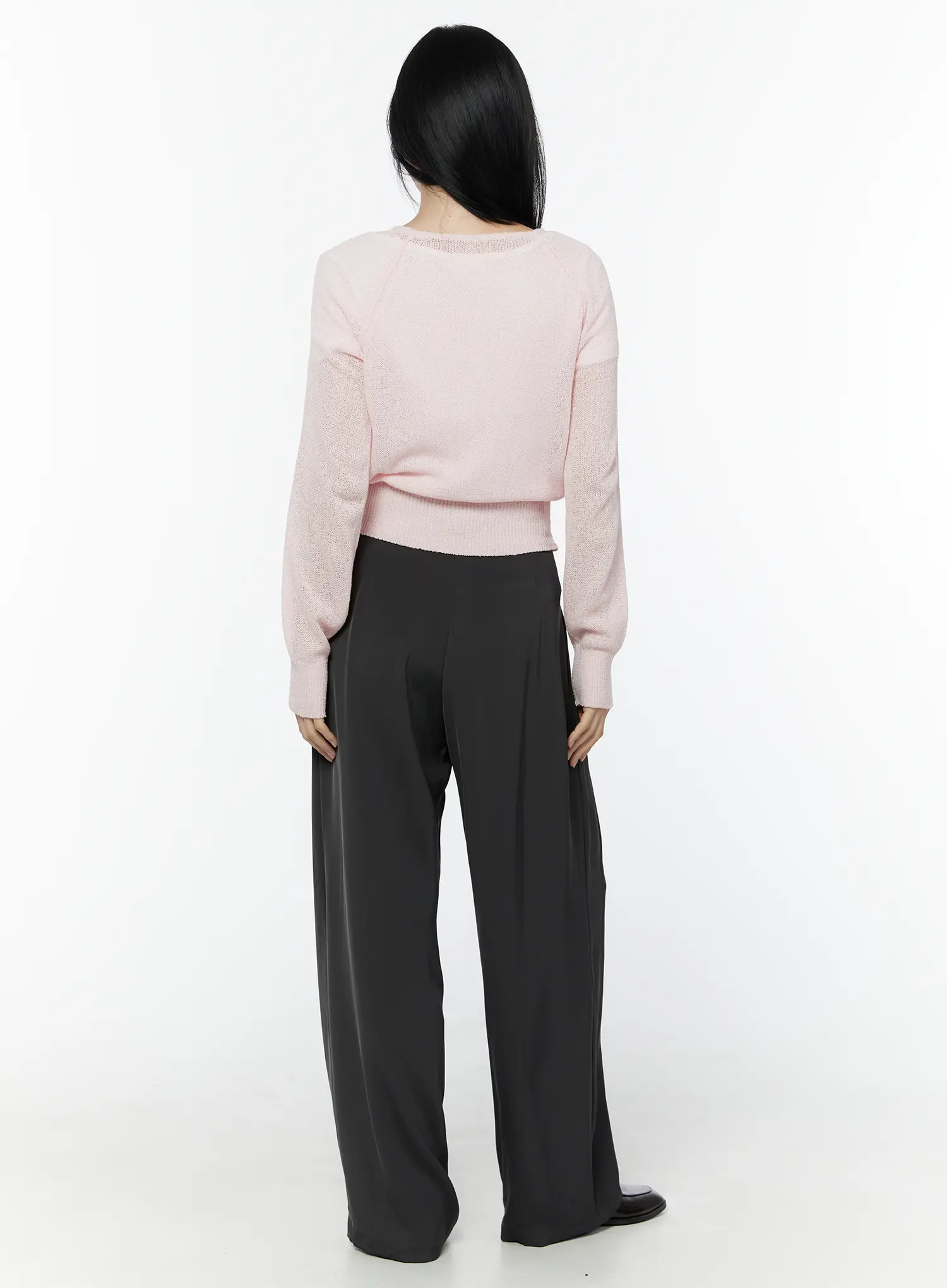 V-Neck Boucle Crop Cardigan IU503 - Image 8