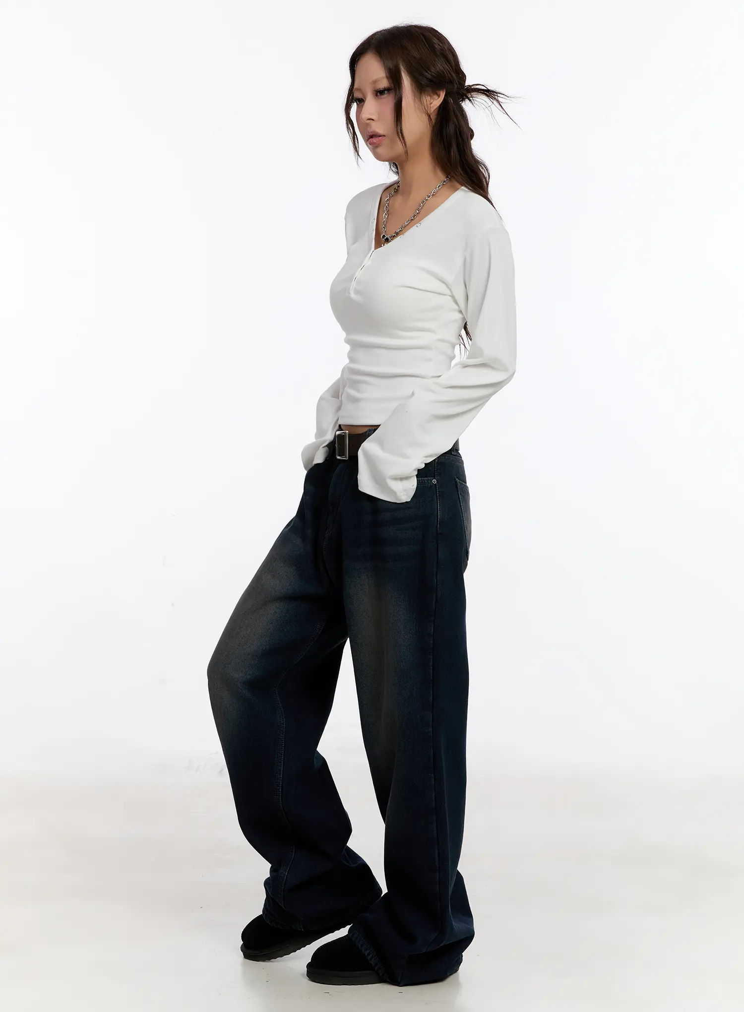 V-Neck Buttoned Slim Long Sleeve Tee CN527 - Image 5