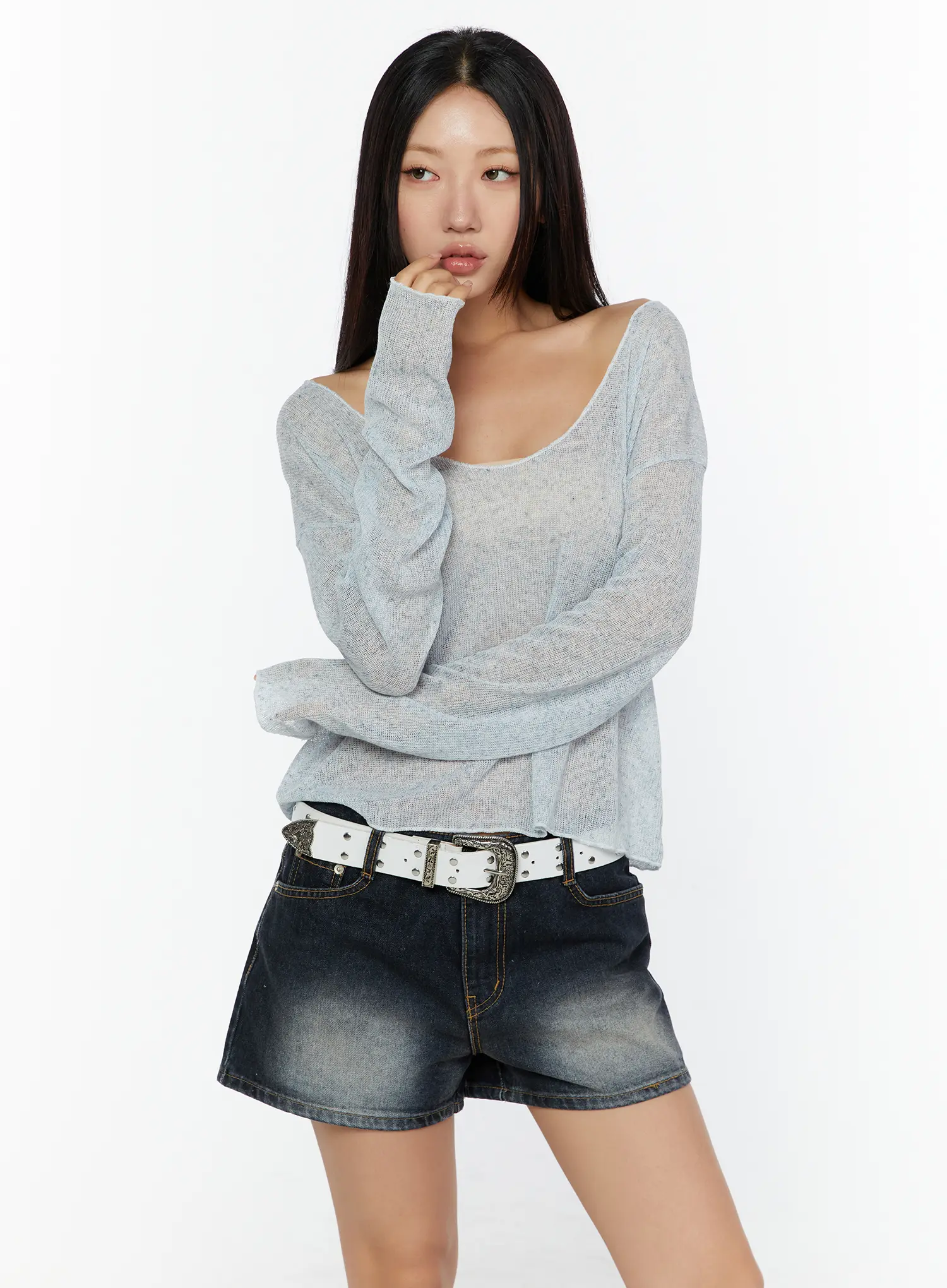 V-Neck Lightweuight Knit Top CU526 - Image 11