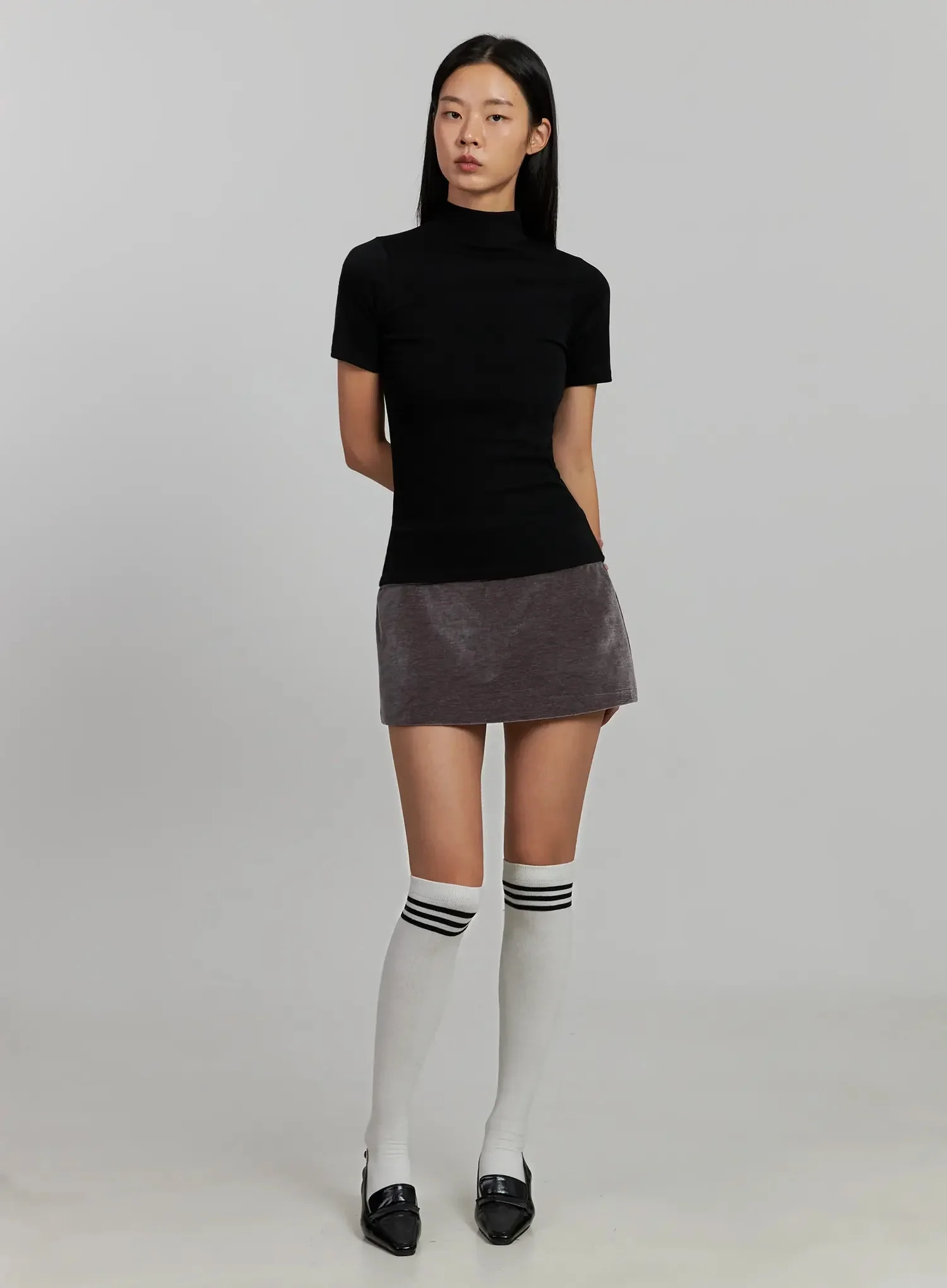 Velvet Low-Rise Mini Skirt IJ502 - Image 3