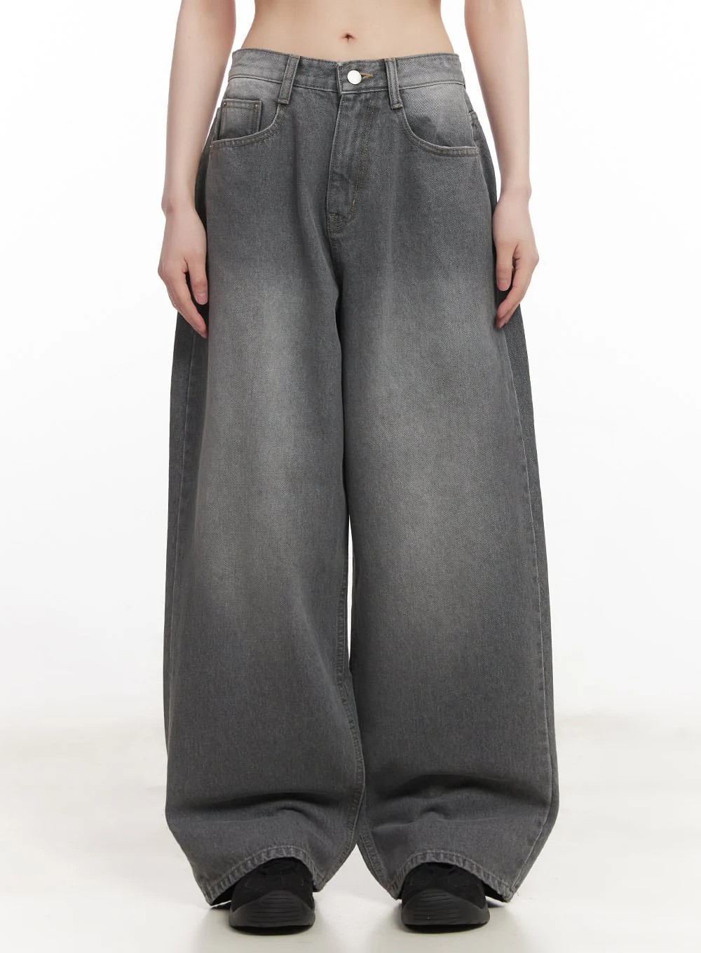 Venessa Washed Baggy Jeans CM528