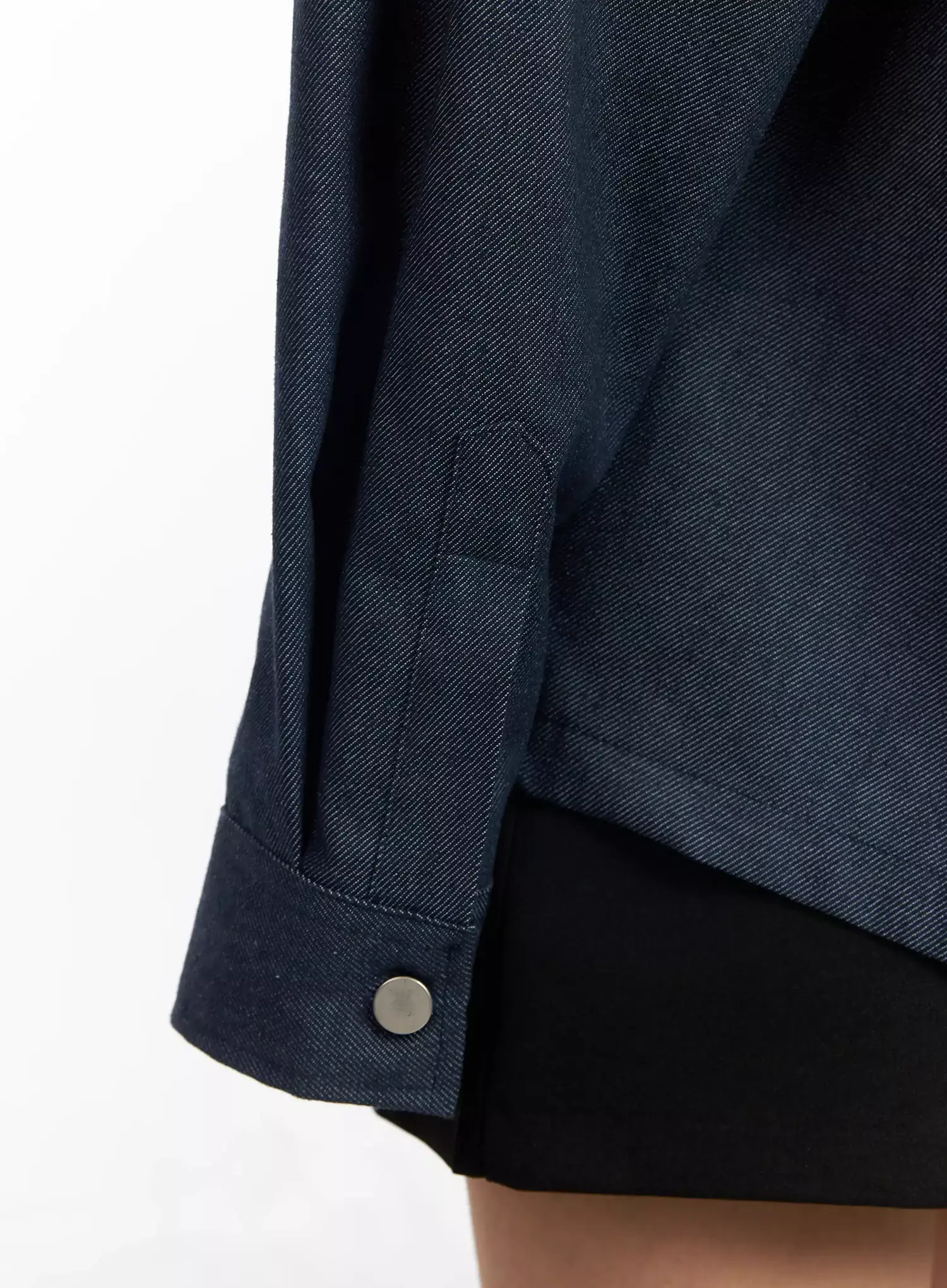 Versatile Denim Shirt Jacket IM530 - Image 10
