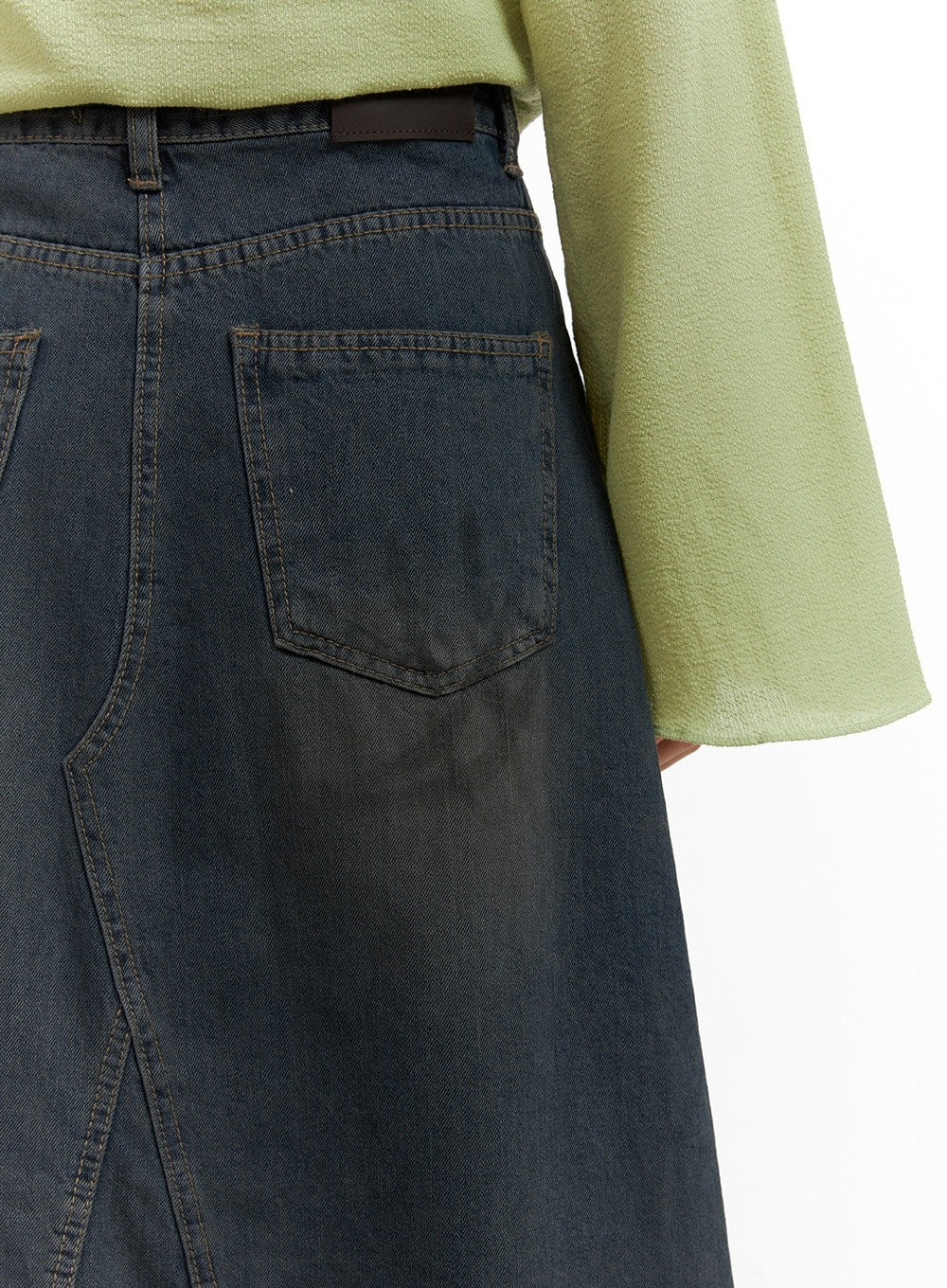 Vintage Rough Hem Denim Maxi Skirt CA403 - Image 7