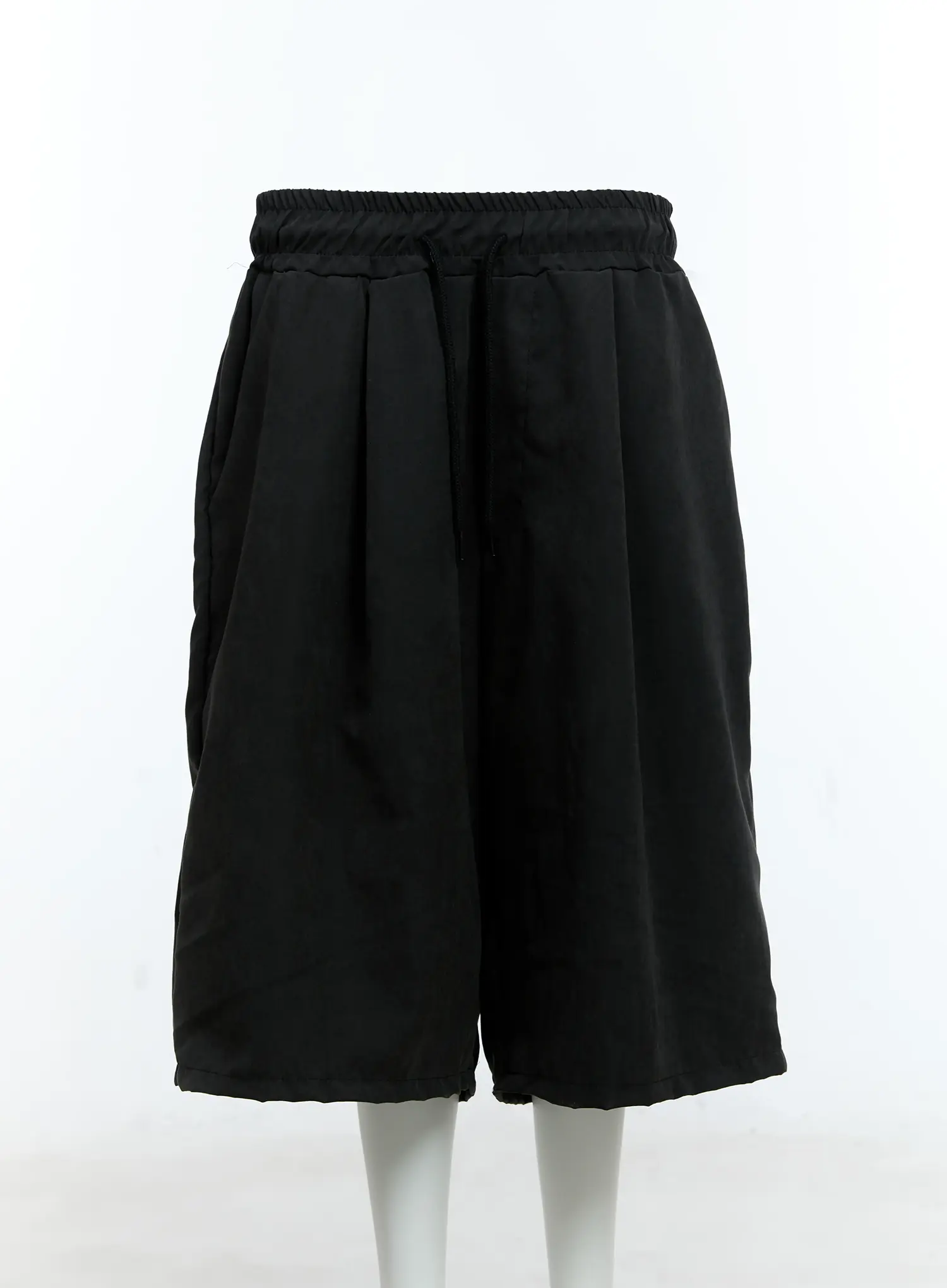 Vintage Washed Beaded Pocket Bermuda Shorts IG512