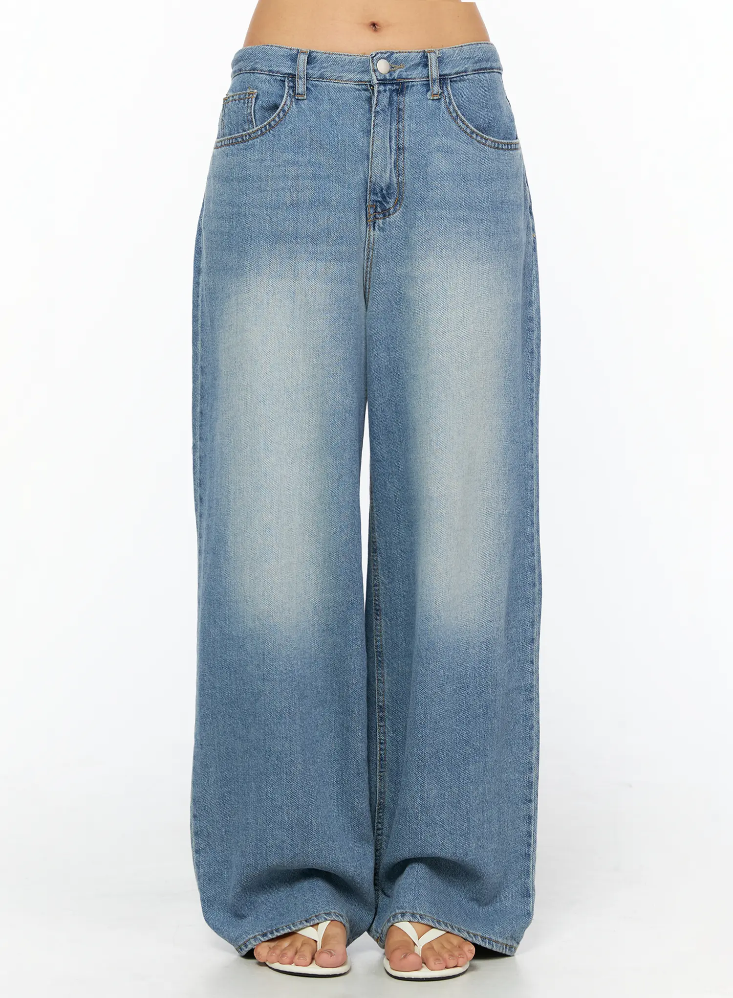 Violetta Embroidered Wide Leg Jeans CU517