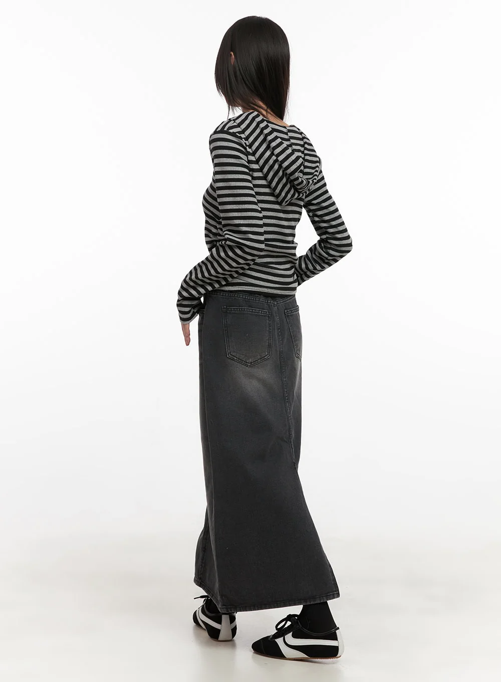 Washed Denim Back Slit Maxi Skirt CD430 - Image 4