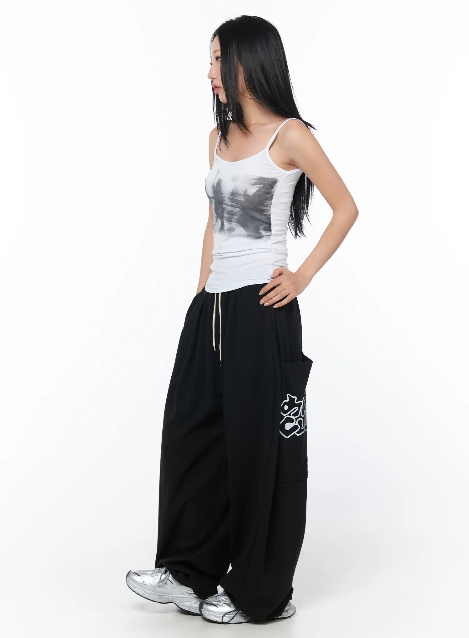 Wide Leg Graphic Sweatpants CY512 - Image 7