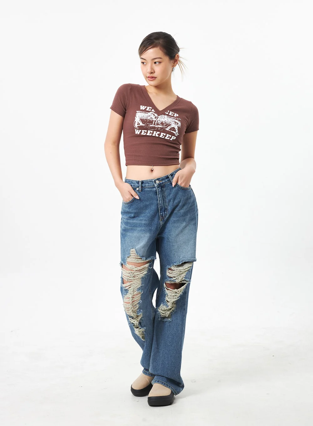 Wide Ripped Jeans CA304 - Image 10