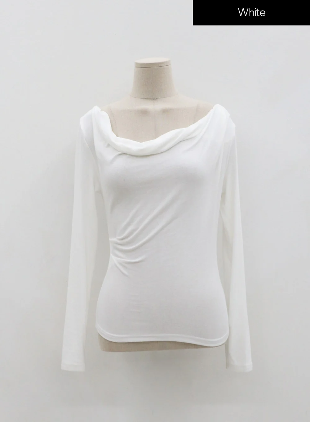 Wide V-Neck T-Shirt IO21 - Image 15