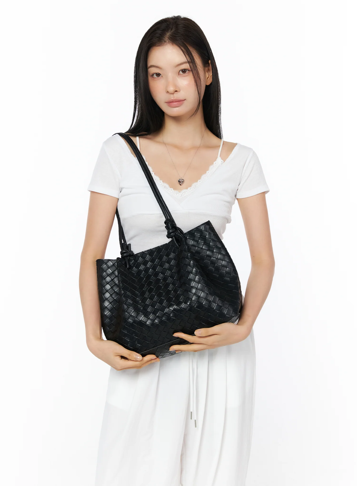 Woven Leather Shoulder Bag and Pouch Set IU519 - Image 5