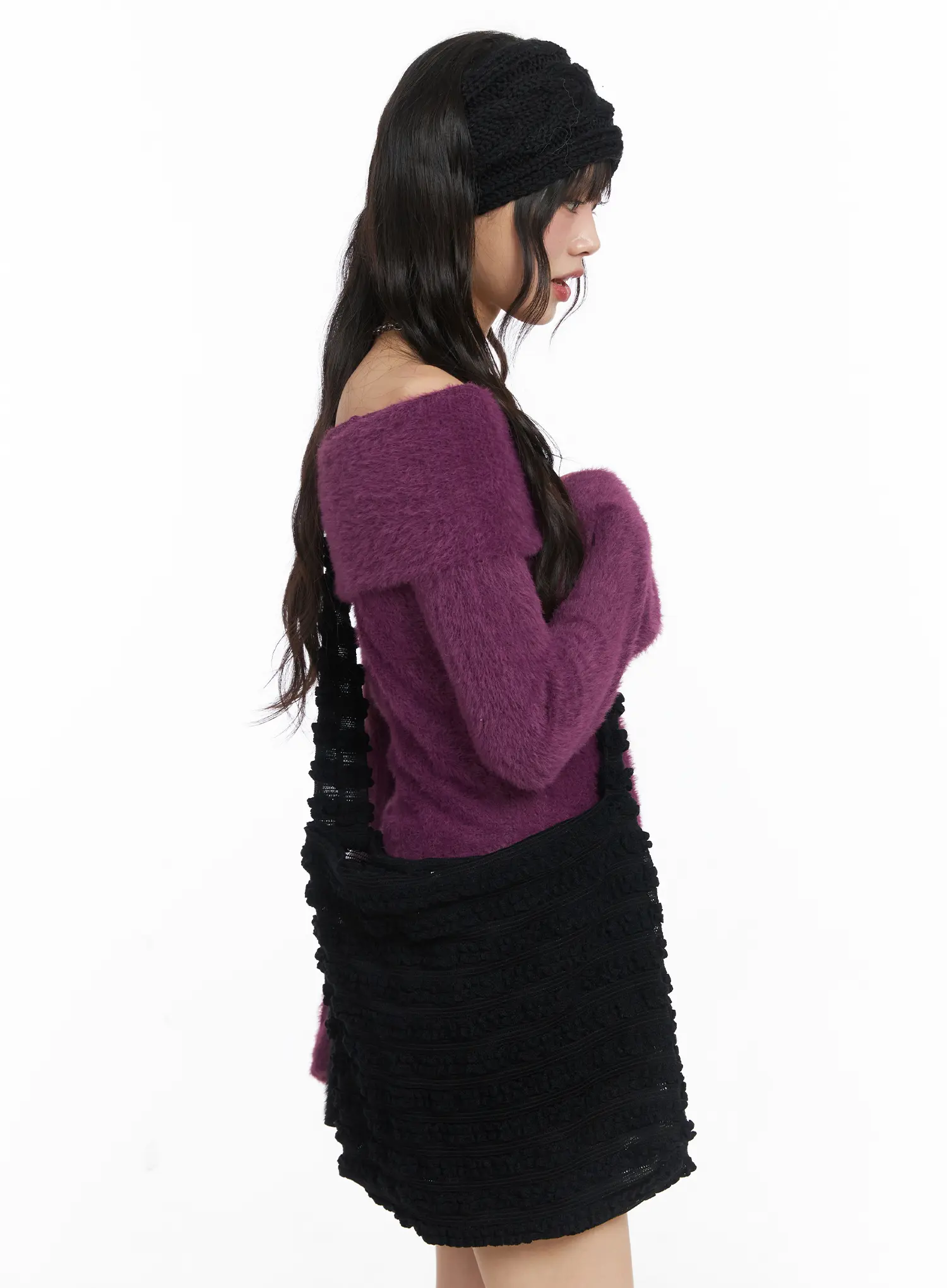 Wrinkled Knit Crossbody Bag CJ501 - Image 4