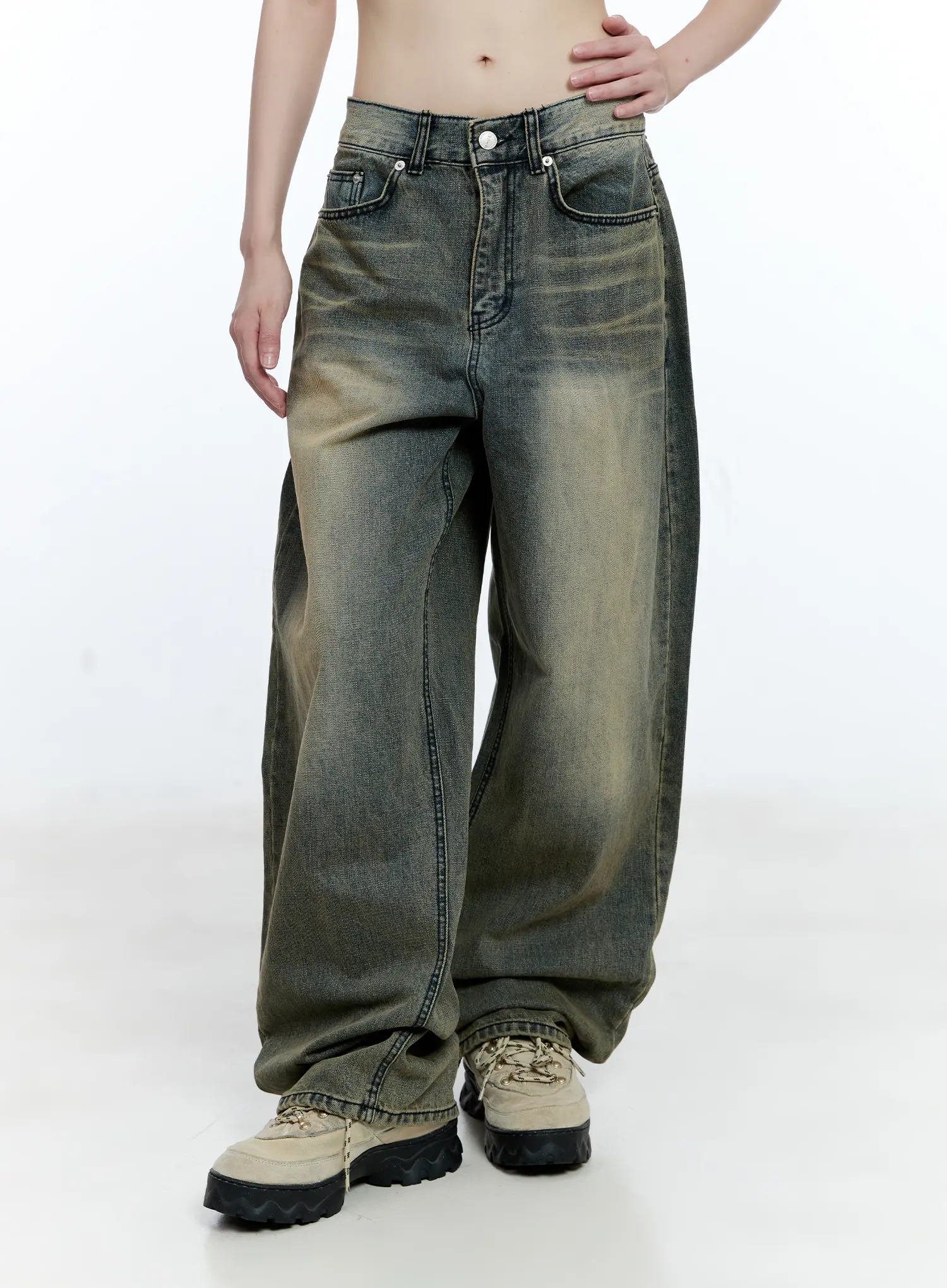Yeonsoo Vintage-Wash Wide-Leg Jeans CG507 - Image 11