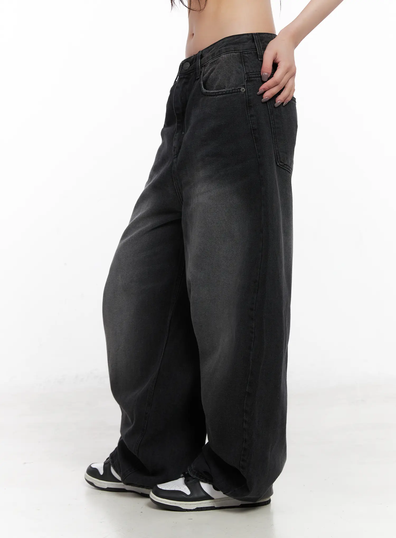 Yuji Dark-Washed Baggy Jeans CN513 - Image 6