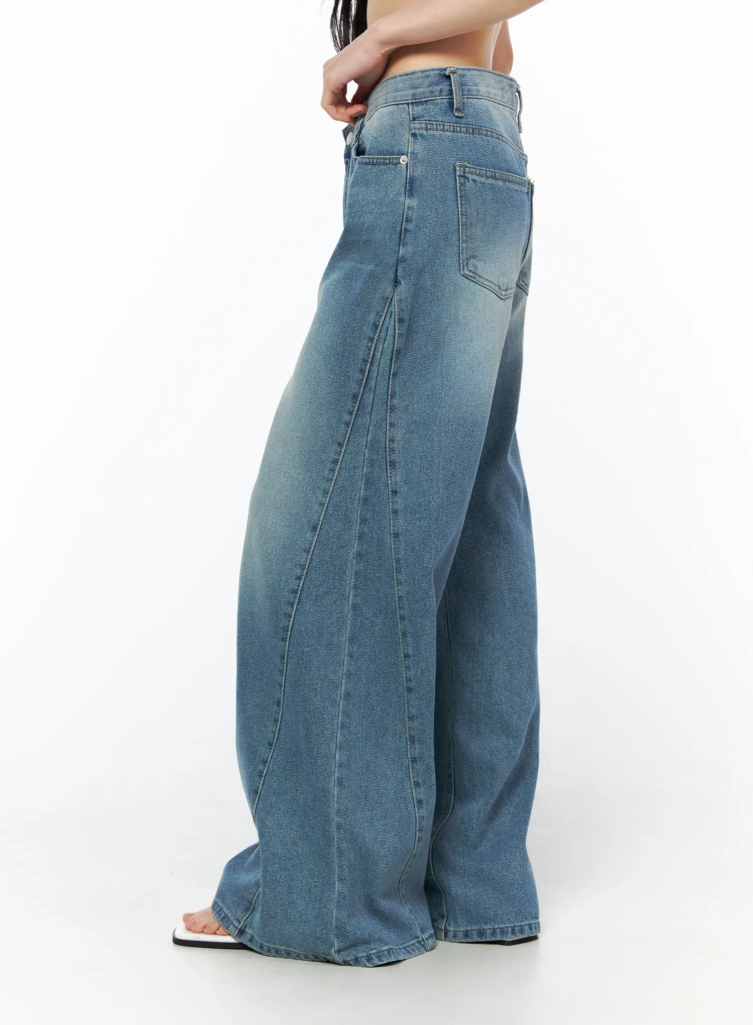 Zaya Seam Detail Wide Leg Jeans CU511 - Image 4