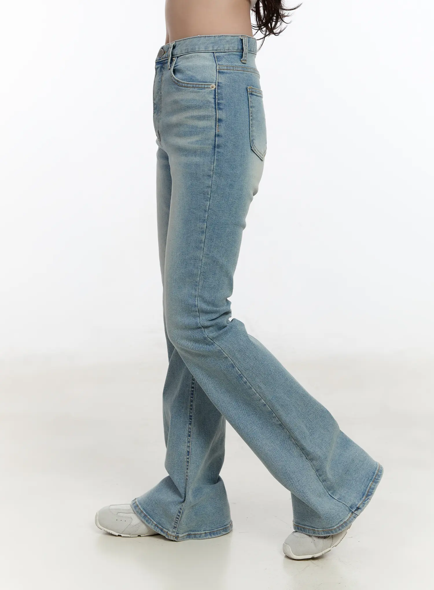 Zoya Classic Bootcut Jeans CM505 - Image 4